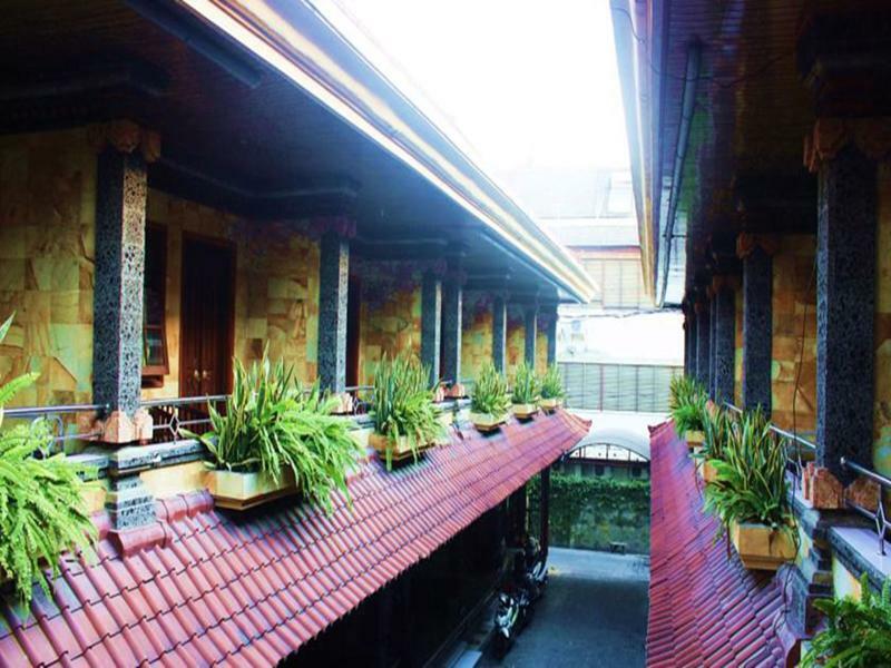 Segara Sadhu Inn Kuta By Ecommerceloka Exterior foto